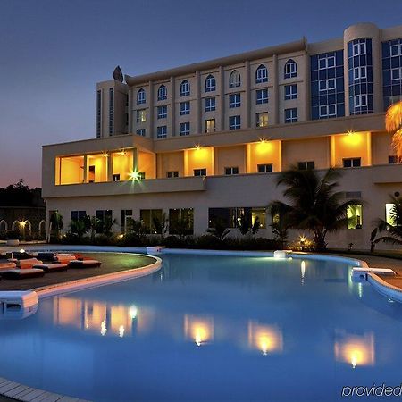 Azalai Hotel Cotonou Buitenkant foto